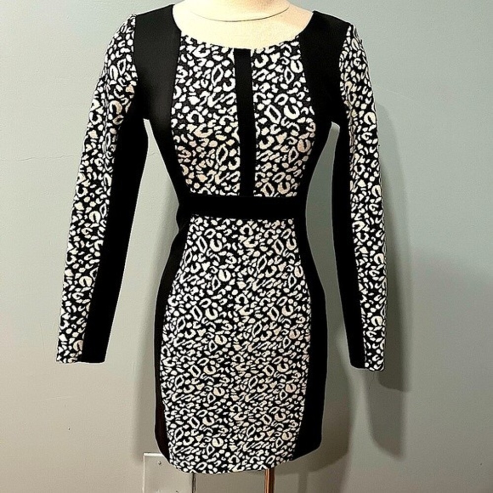 Guess Black & White MORI Leopard Print Long Sleeve Bodycon Dress Size 0